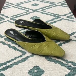 ZARA Mules in Croc Pattern Size 38